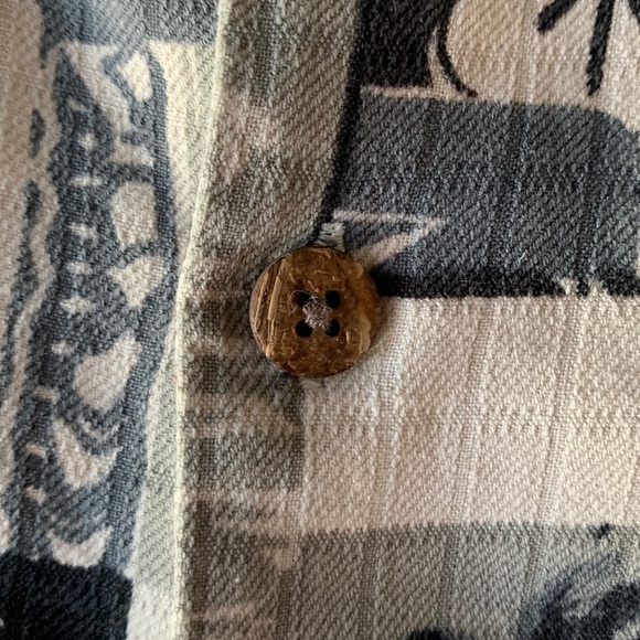 Paradise Blues Silk Blend Casual Button Down Size Large Surfboard Pattern - Picture 5 of 6